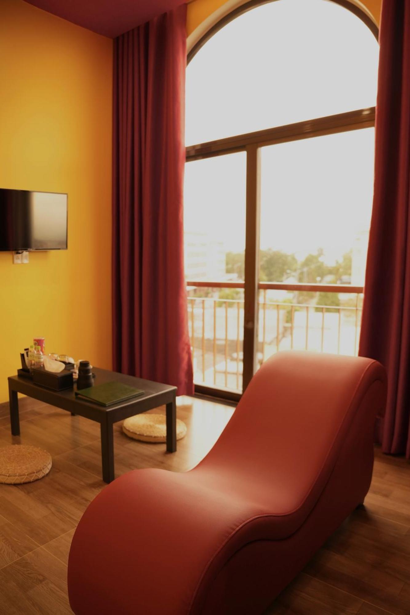 Tuyet Suong Hotel Quảng Ngãi Exteriör bild