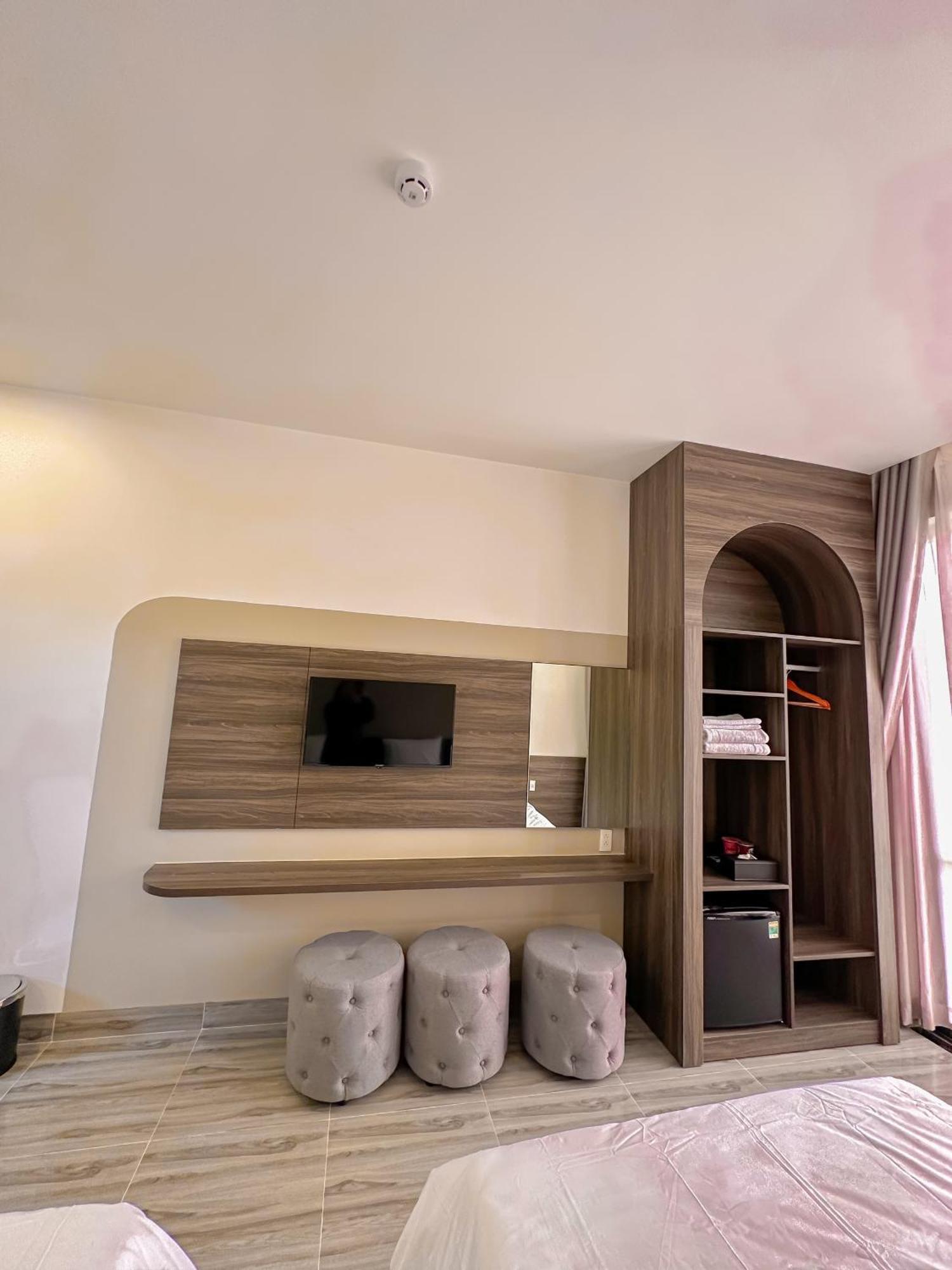 Tuyet Suong Hotel Quảng Ngãi Exteriör bild