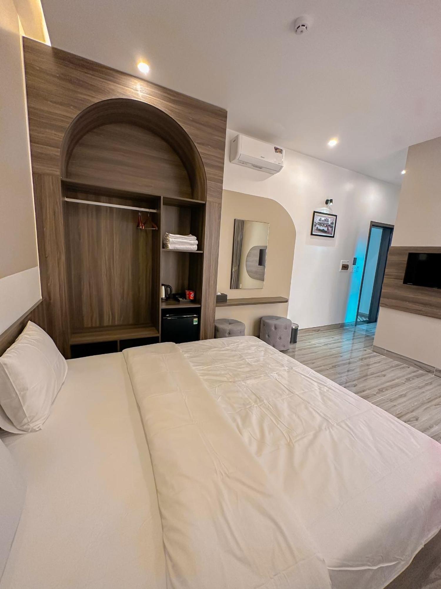Tuyet Suong Hotel Quảng Ngãi Exteriör bild