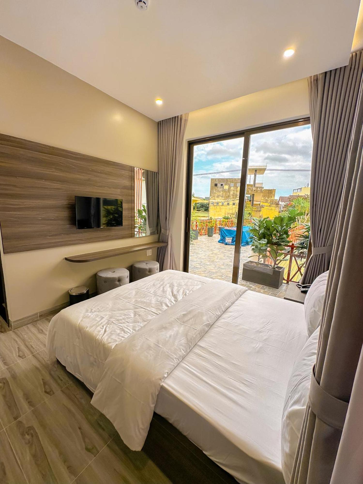 Tuyet Suong Hotel Quảng Ngãi Exteriör bild